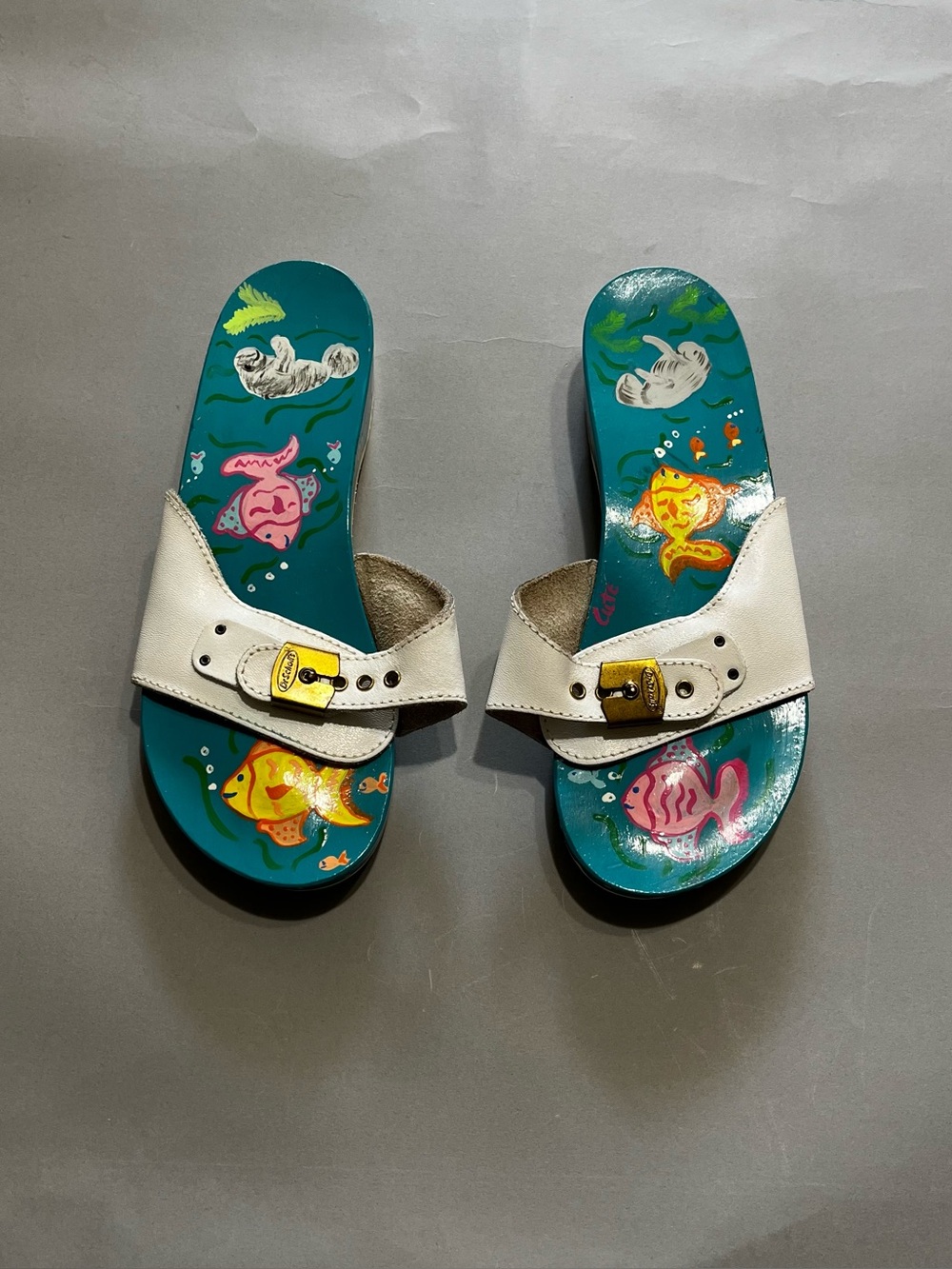 Vintage DR SCHOLL'S SANDALS Hand Painted WOOD & WHITE LEATHER SEA LIFE Sz 7